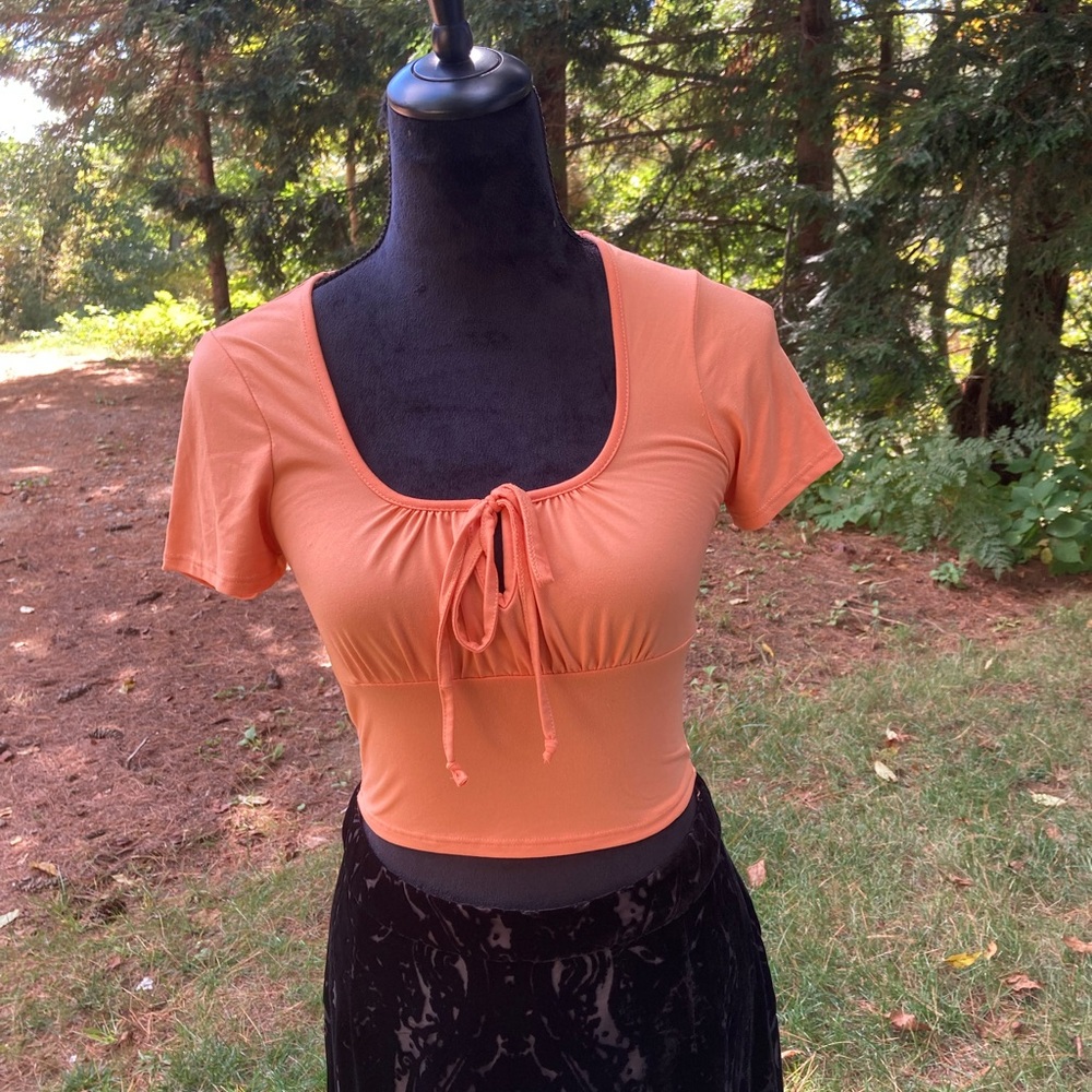 Crop top - Picture 3 of 5